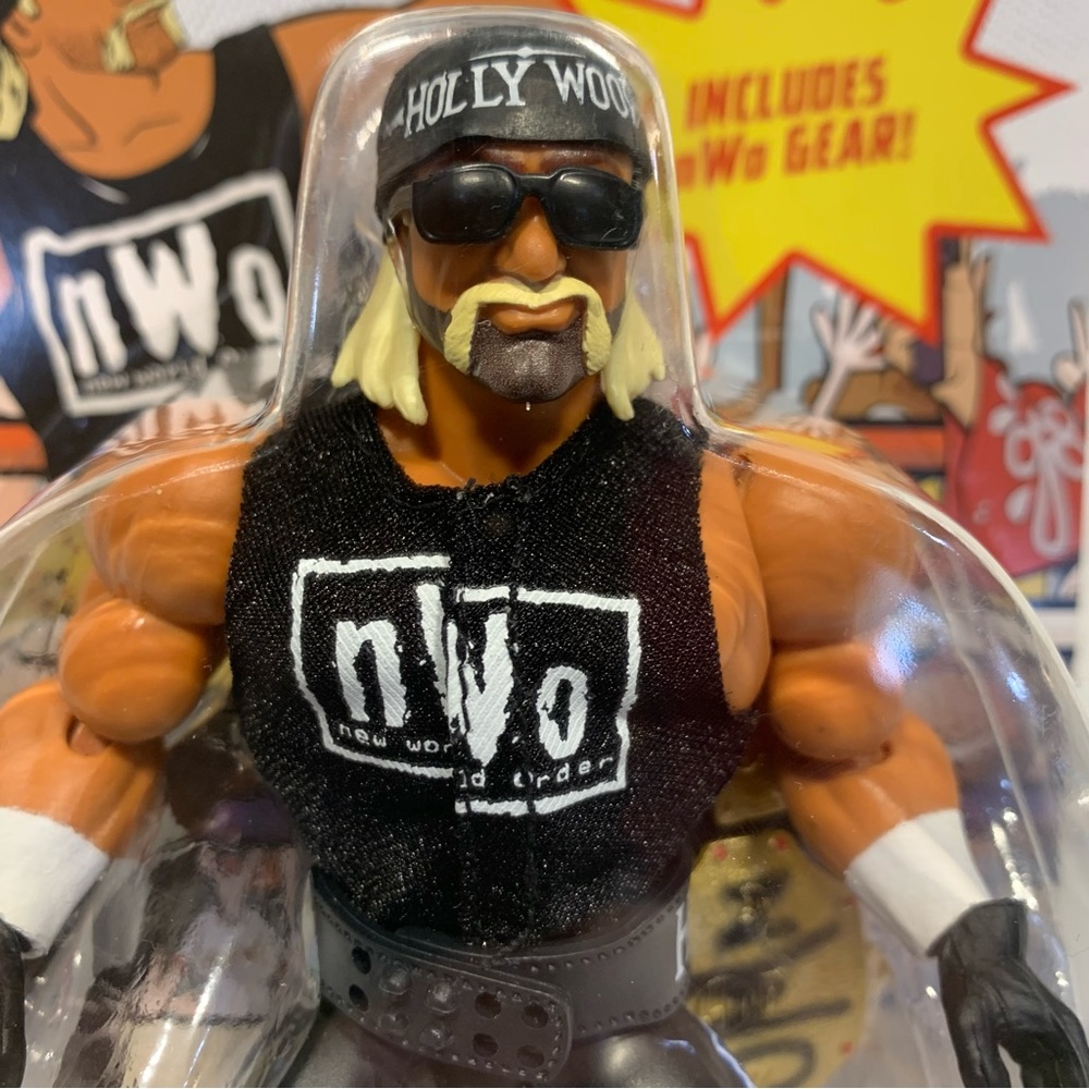 Hollywood Hulk Hogan Mattel WWE Superstars Retro Series 1 New